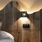 Nevada Hotel